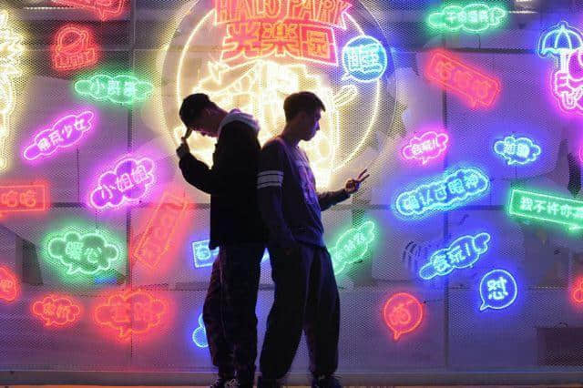 广州春节打卡圣地,追寻光与好玩的一切,尽在这里! 广州春节打卡圣地,追寻光与好玩的一切,尽在这里!