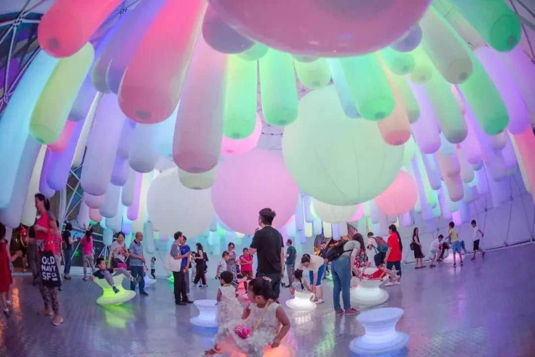 广州春节打卡圣地,追寻光与好玩的一切,尽在这里! 广州春节打卡圣地,追寻光与好玩的一切,尽在这里!