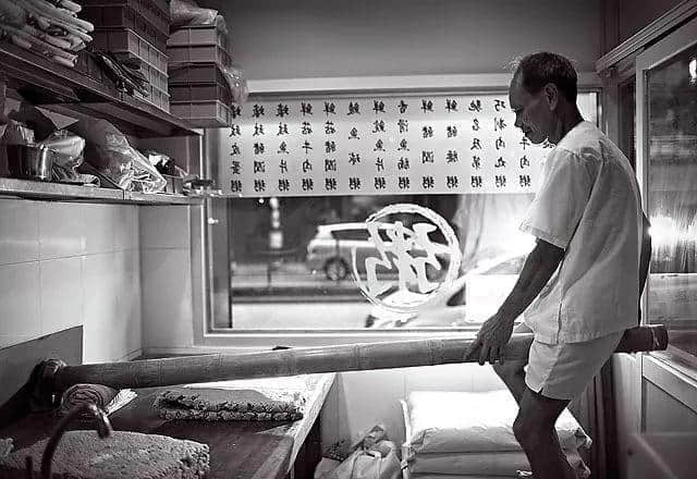 在广州,不是每一碗云吞面都配叫细蓉 在广州,不是每一碗云吞面都配叫细蓉