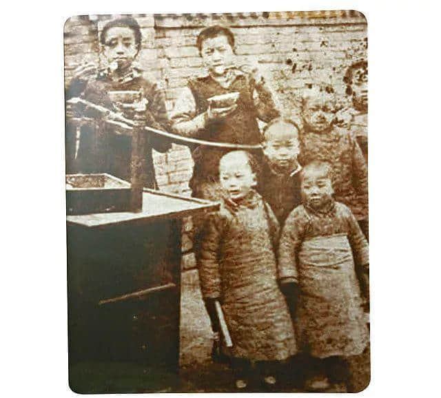 在广州,不是每一碗云吞面都配叫细蓉 在广州,不是每一碗云吞面都配叫细蓉