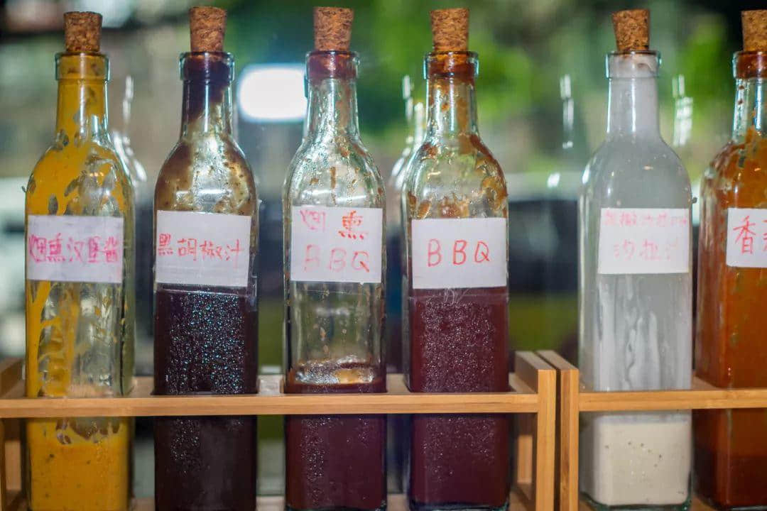 这家大学城里的隐秘汉堡店,让你知道汉堡真正的味道 这家大学城里的隐秘汉堡店,让你知道汉堡真正的味道