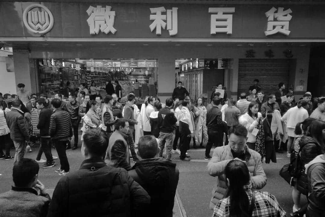 广州制衣厂月薪上万招不到人？我们去鹭江、康乐村看了看