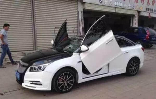 你与豪车间的距离,差了一条陈田村 你与豪车间的距离,差了一条陈田村