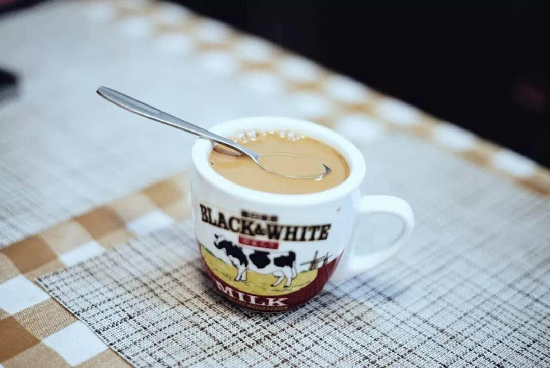 旧商场二楼的奶茶店,坚持出品港茶真味 旧商场二楼的奶茶店,坚持出品港茶真味