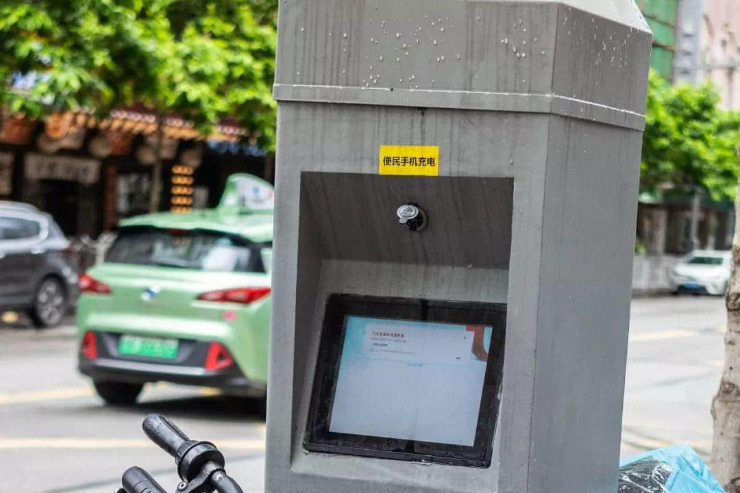 广州街头高科技,比网红街拍更迷惑 广州街头高科技,比网红街拍更迷惑