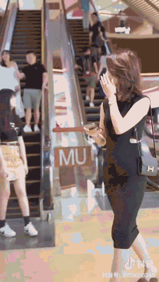 弱爆的抖音广州街拍,都凑不出一篇迷惑大赏出来 弱爆的抖音广州街拍,都凑不出一篇迷惑大赏出来