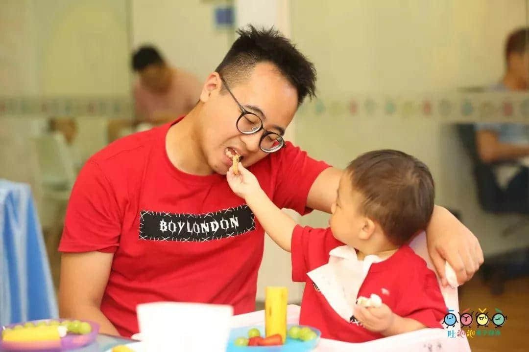 “感恩•臻爱•成长——两店同庆 感恩遇见” 暨吐泡泡亲子游泳俱乐部番禺店周年庆 “感恩•臻爱•成长——两店同庆 感恩遇见” 暨吐泡泡亲子游泳俱乐部番禺店周年庆