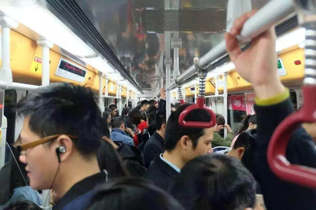 被花呗绑架的年轻人 被花呗绑架的年轻人