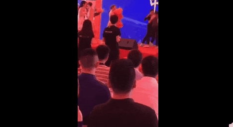 任达华当众被刺,明星出外带保镖为面还是为命? 任达华当众被刺,明星出外带保镖为面还是为命?