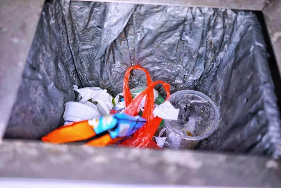 我们走上街头,体验了一下广州的垃圾分类 我们走上街头,体验了一下广州的垃圾分类