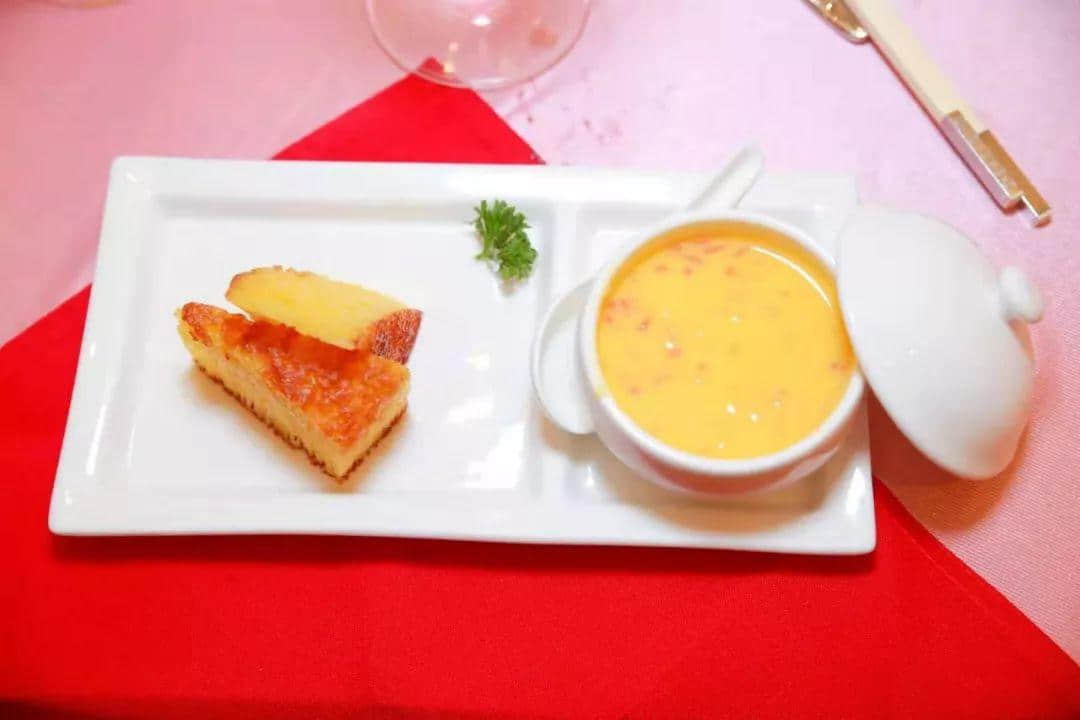 餐飲界有兩種老闆:一種是生意人,另一種是匠人…… 餐飲界有兩種老闆:一種是生意人,另一種是匠人……