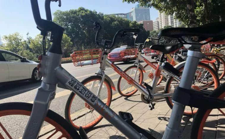 被花呗绑架的年轻人 被花呗绑架的年轻人