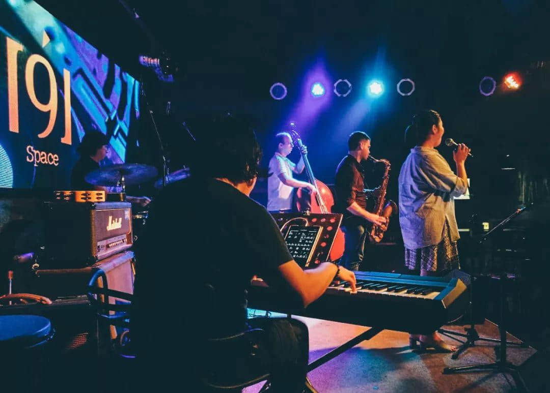 等来夏天的本土livehouse,终究敌不过音乐餐吧 等来夏天的本土livehouse,终究敌不过音乐餐吧