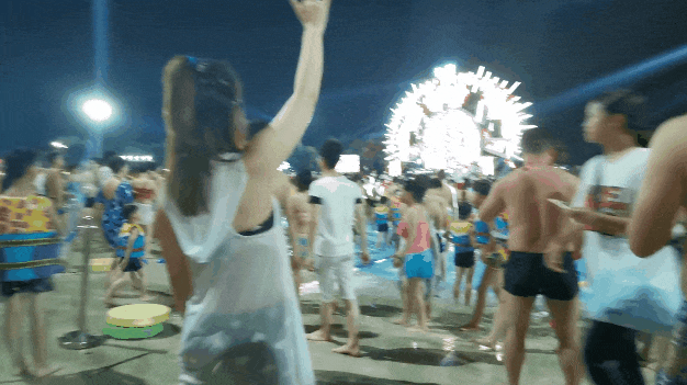 8月来长隆水上乐园high翻一夏!还能Get范丞丞同款快乐哦! 8月来长隆水上乐园high翻一夏!还能Get范丞丞同款快乐哦!