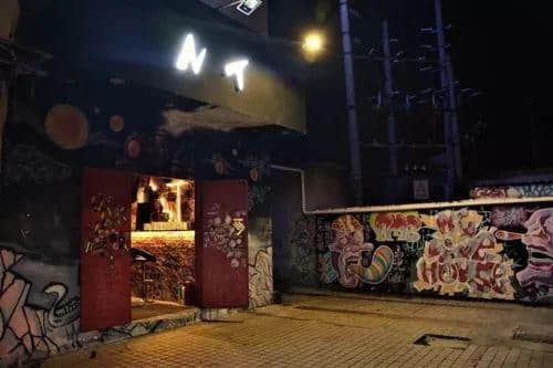 等来夏天的本土livehouse,终究敌不过音乐餐吧 等来夏天的本土livehouse,终究敌不过音乐餐吧