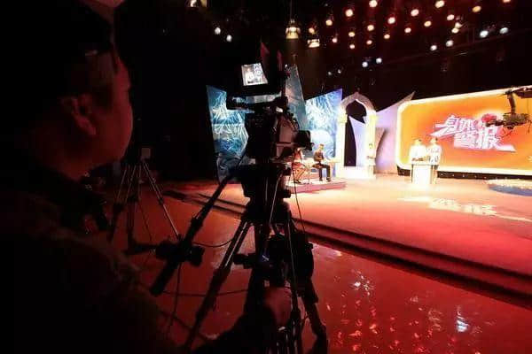 曾几何时,广州也有令全国人民痴狂的全民偶像 曾几何时,广州也有令全国人民痴狂的全民偶像