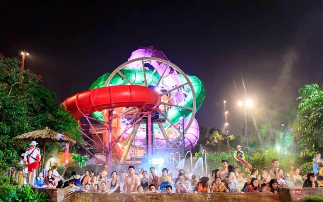 8月来长隆水上乐园high翻一夏!还能Get范丞丞同款快乐哦! 8月来长隆水上乐园high翻一夏!还能Get范丞丞同款快乐哦!