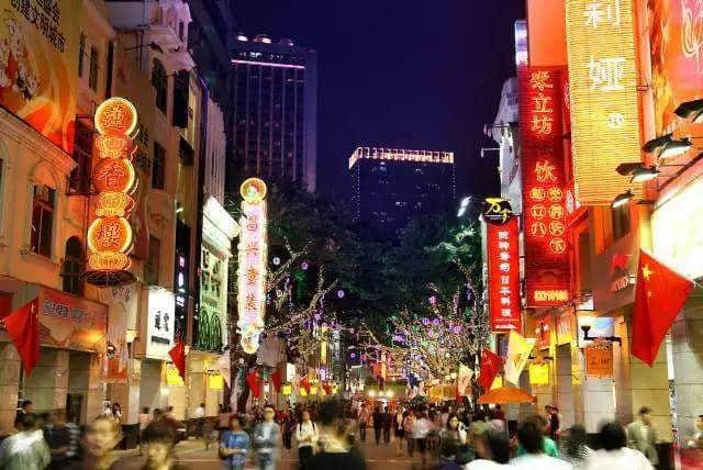 一条1号线,撑起广州商业半边天 一条1号线,撑起广州商业半边天