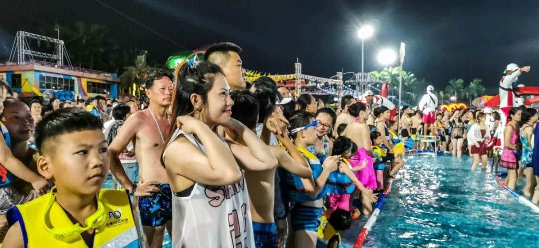 8月来长隆水上乐园high翻一夏!还能Get范丞丞同款快乐哦! 8月来长隆水上乐园high翻一夏!还能Get范丞丞同款快乐哦!