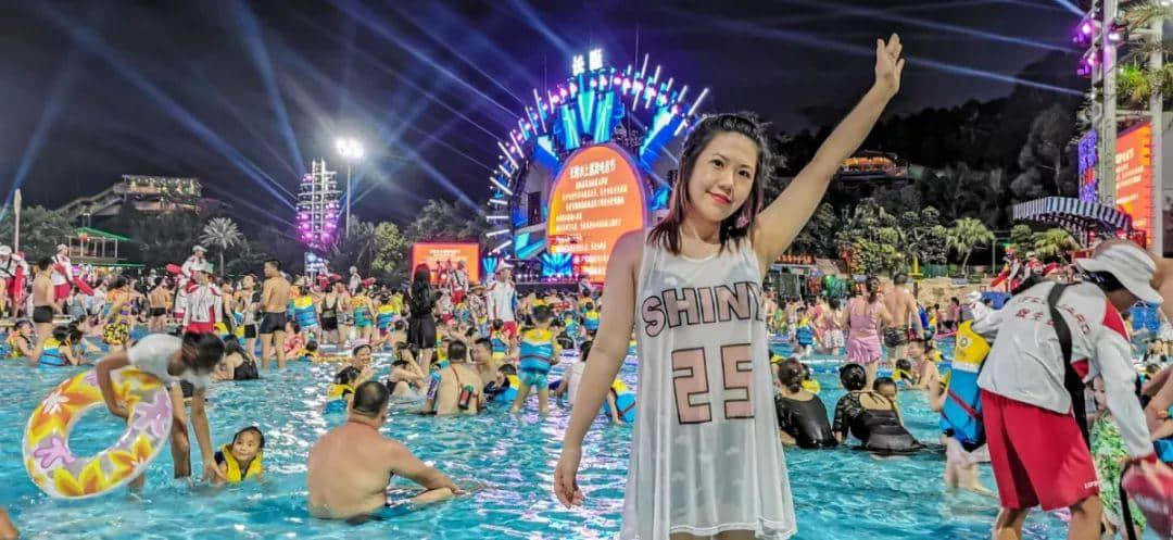 8月来长隆水上乐园high翻一夏!还能Get范丞丞同款快乐哦! 8月来长隆水上乐园high翻一夏!还能Get范丞丞同款快乐哦!