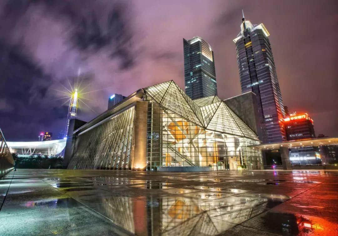 广州和深圳,哪个更像“图书馆之城”? 广州和深圳,哪个更像“图书馆之城”?