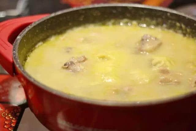 【欣知食】| 大龙凤，这里的榴莲鸡煲好吃到哭！