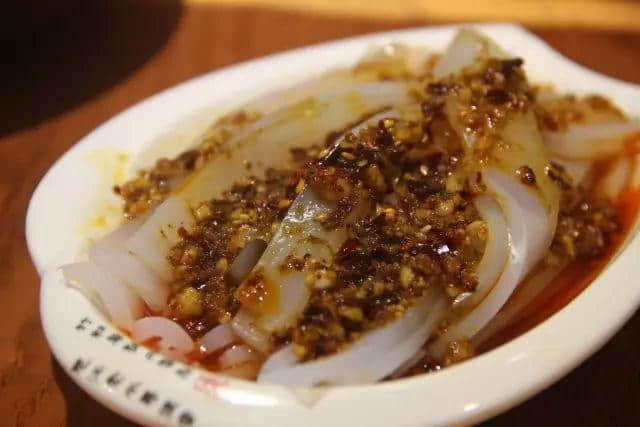 【欣知食】| 灵魂与味蕾的《小团圆》