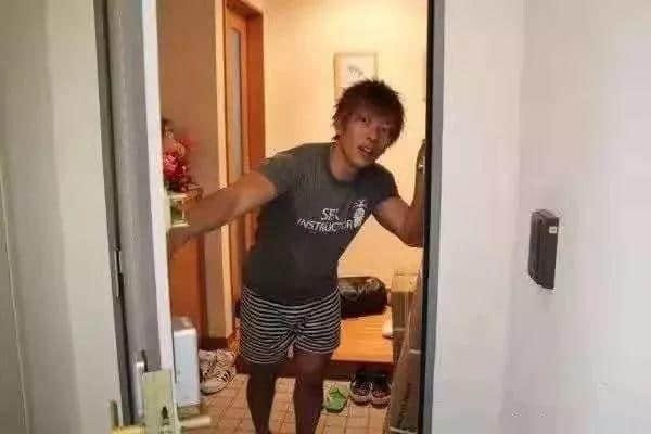 敬业的日本AV男优