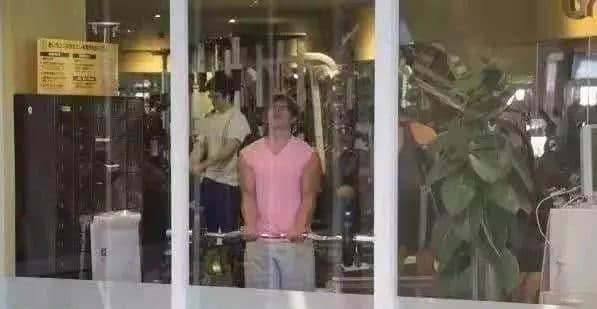 敬业的日本AV男优