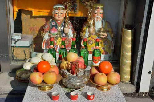 生为广东人,怎能不拜神 生为广东人,怎能不拜神