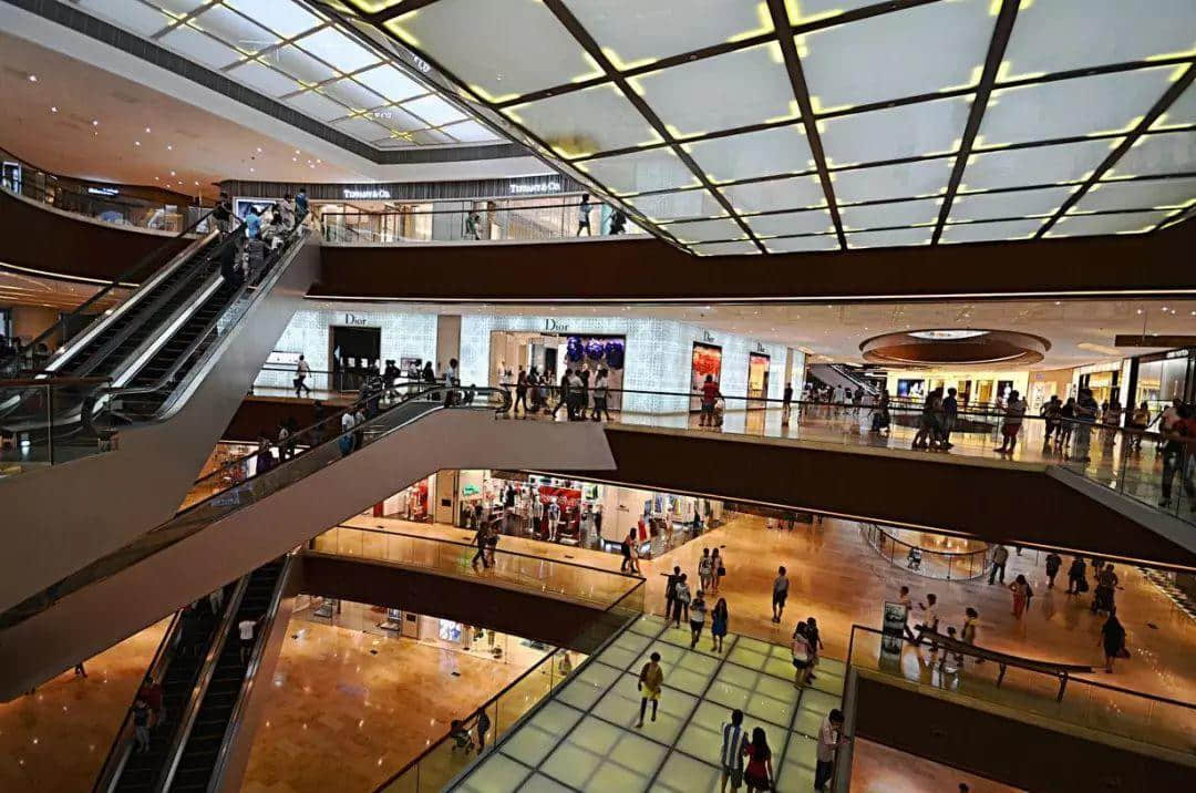 都说广州务实,为何奢侈品店越开越多? 都说广州务实,为何奢侈品店越开越多?