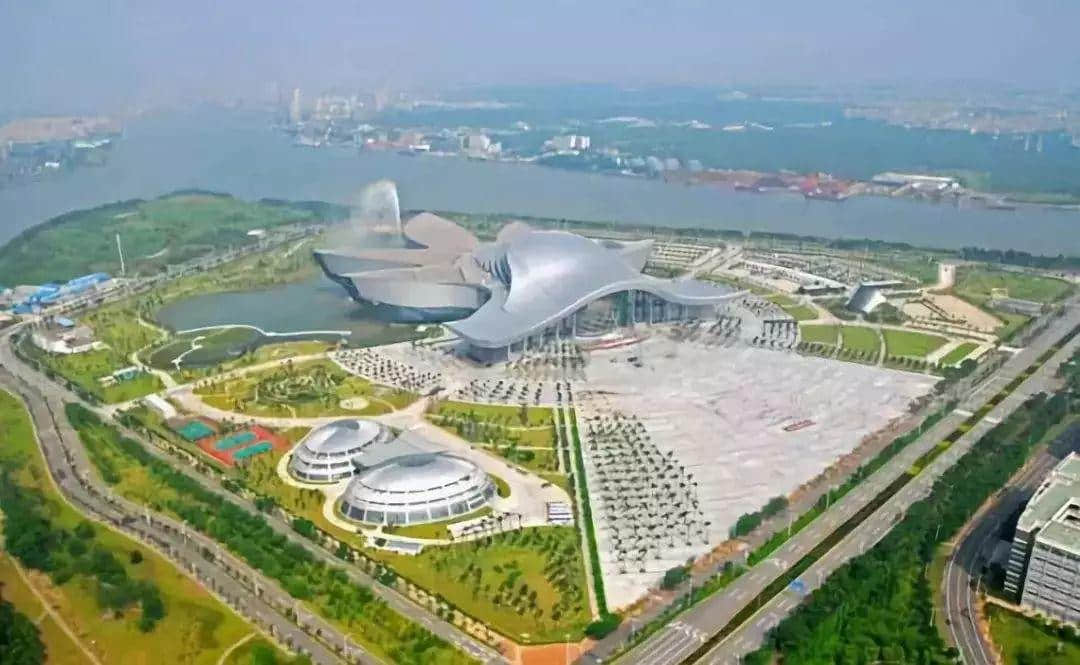 广东科学中心:世界最大,处境尴尬 广东科学中心:世界最大,处境尴尬