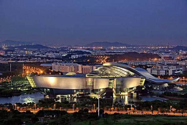 广东科学中心:世界最大,处境尴尬 广东科学中心:世界最大,处境尴尬