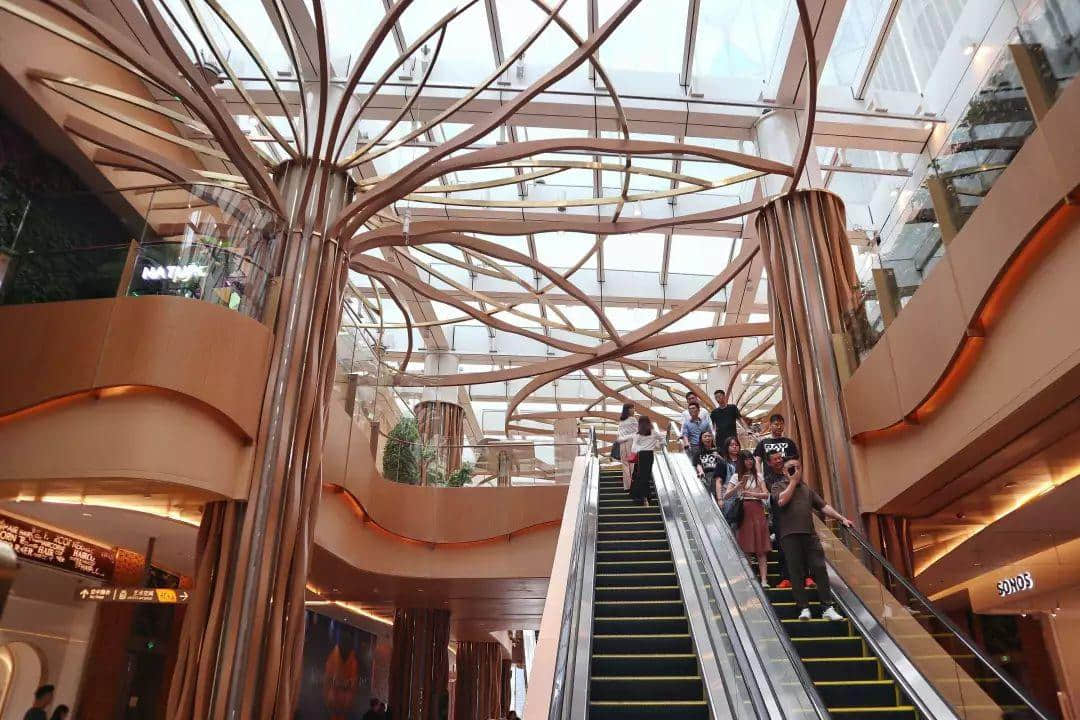 都说广州务实,为何奢侈品店越开越多? 都说广州务实,为何奢侈品店越开越多?