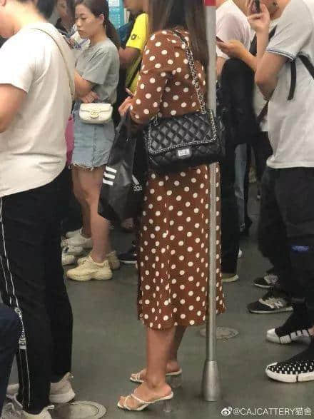 广州人的地铁公德到底强不强? 广州人的地铁公德到底强不强?