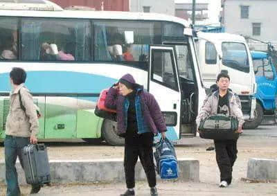 野鸡大巴公众号,才是真正的“大湾区交通枢纽” 野鸡大巴公众号,才是真正的“大湾区交通枢纽”