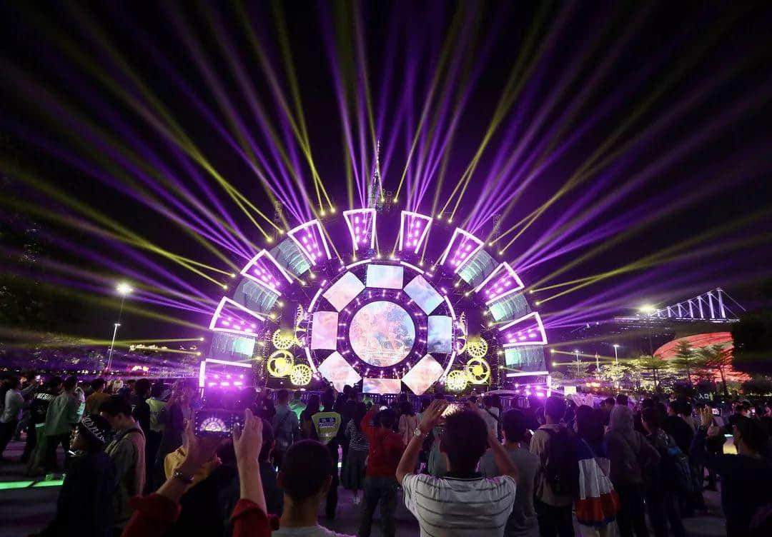 广州灯光节,距离“国际”还很遥远 广州灯光节,距离“国际”还很遥远