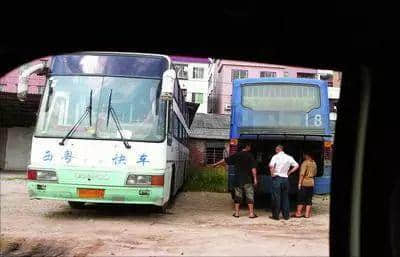 野鸡大巴公众号,才是真正的“大湾区交通枢纽” 野鸡大巴公众号,才是真正的“大湾区交通枢纽”