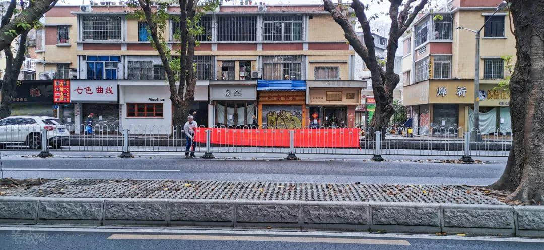 情人节的广州街头,没有情人 情人节的广州街头,没有情人