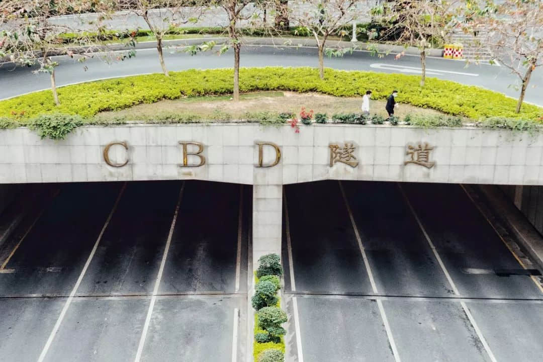 复工日的广州CBD,有点冷 复工日的广州CBD,有点冷