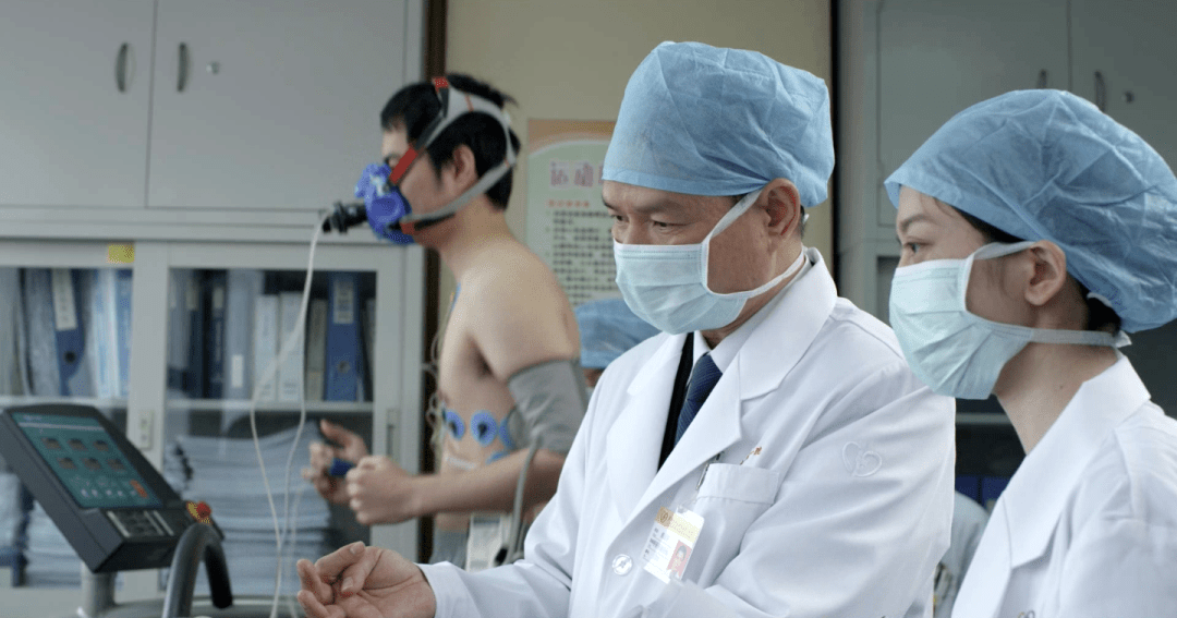 华米科技联手钟南山院士团队,助力患者随访及康复管理 华米科技联手钟南山院士团队,助力患者随访及康复管理