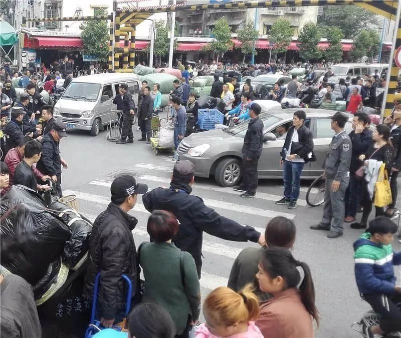 “脏乱差”的沙河,是广州最真实的“素颜照” “脏乱差”的沙河,是广州最真实的“素颜照”