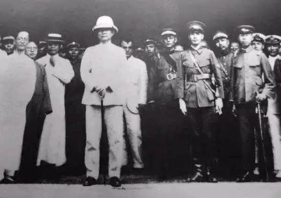 從舊照片看廣州從唐帽向西帽的轉變 從舊照片看廣州從唐帽向西帽的轉變