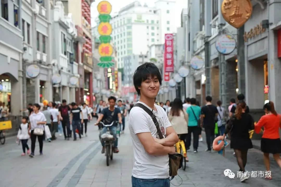 呢几个鬼佬粤语“咯咯声”,但依家啲细路就声都唔声 呢几个鬼佬粤语“咯咯声”,但依家啲细路就声都唔声