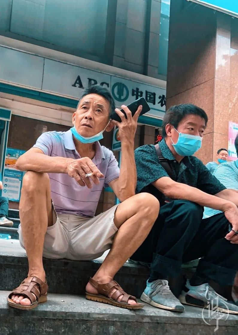 戴口罩的夏天 戴口罩的夏天