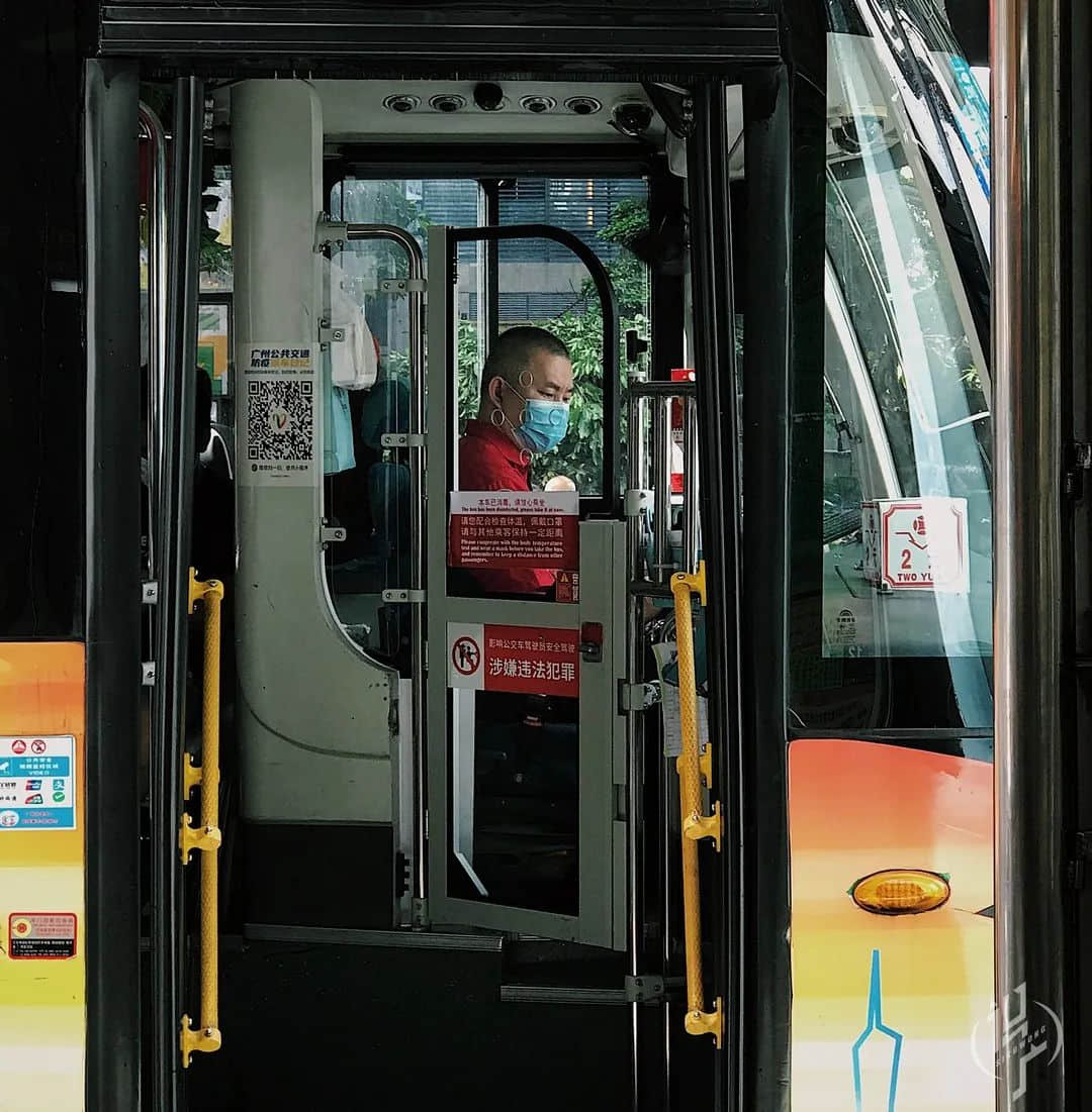 戴口罩的夏天 戴口罩的夏天