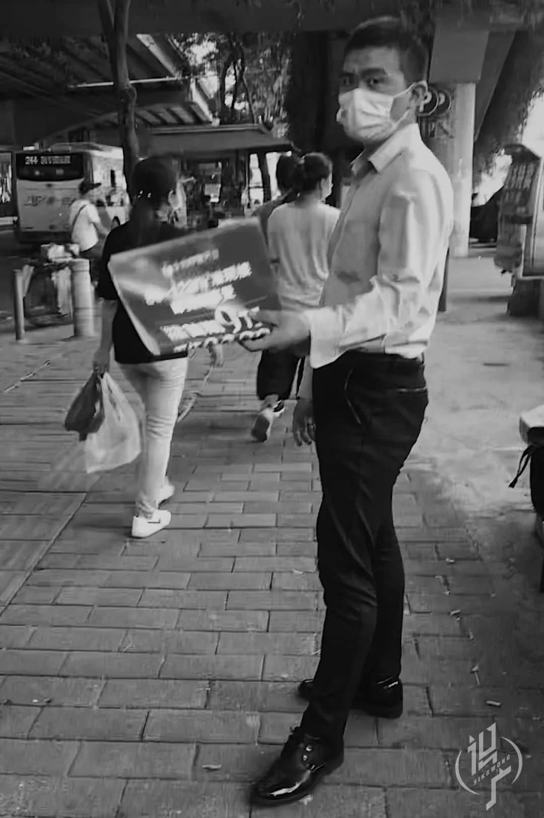 戴口罩的夏天 戴口罩的夏天