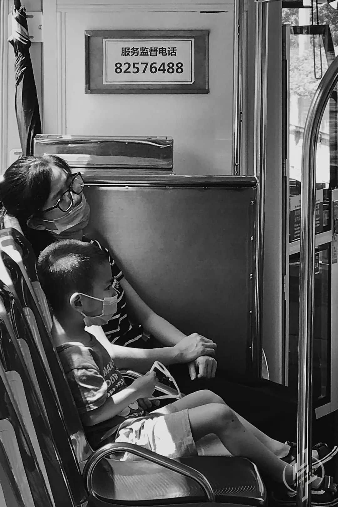 戴口罩的夏天 戴口罩的夏天