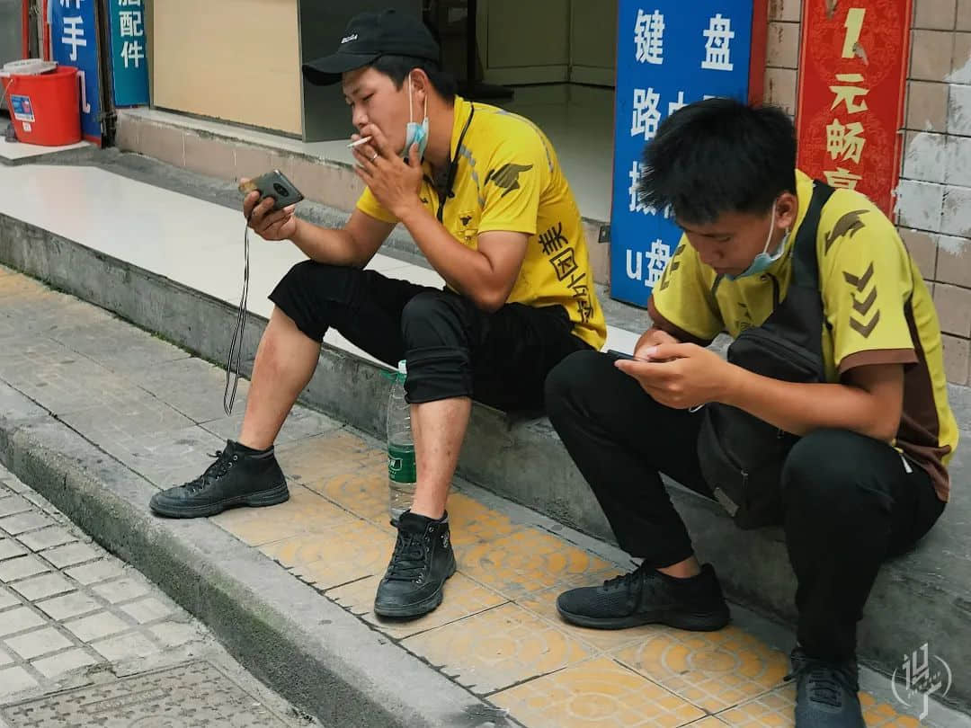 戴口罩的夏天 戴口罩的夏天