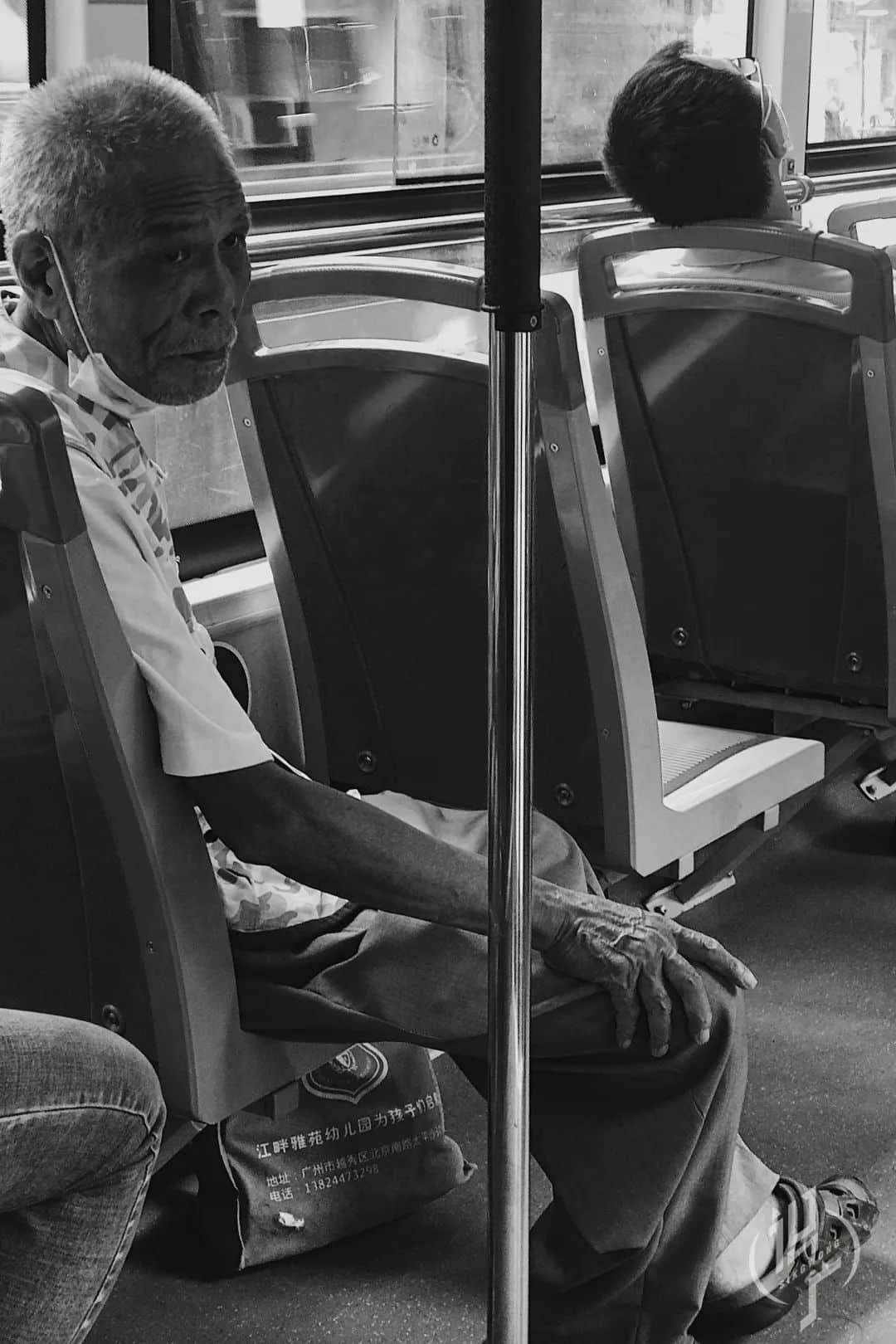 戴口罩的夏天 戴口罩的夏天